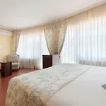 Nayade Отель