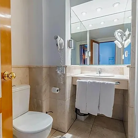 Nayade Hotel 3*