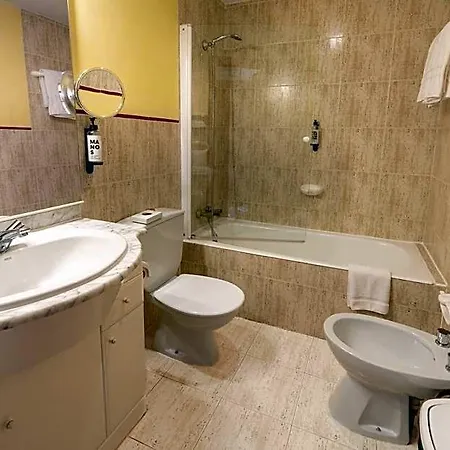 Nayade Hotel 3*