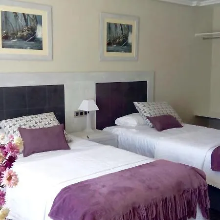 Hotell Sports Nayade Los Ángeles de San Rafael