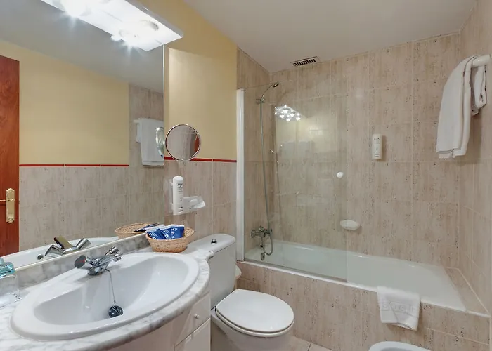 호텔 Sport Nayade Vegas de Matute